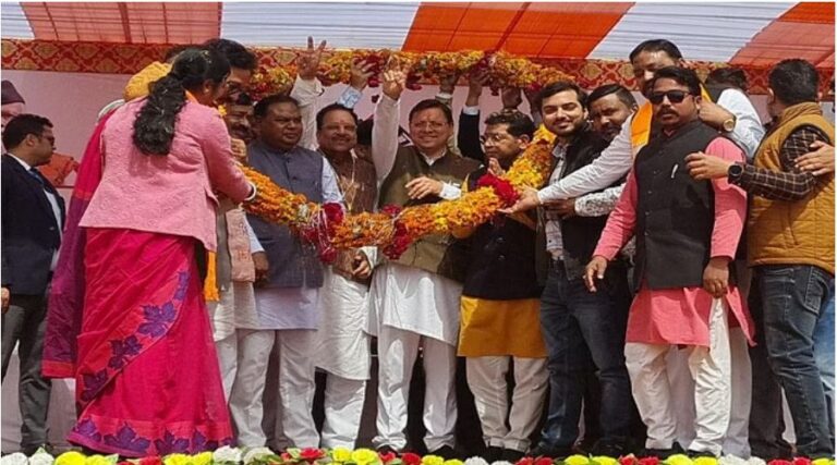 रुद्रपुर पहुंचे सीएम धामी का जोरदार स्वागत, योजनाओं का किया शिलान्यास-लोकार्पण