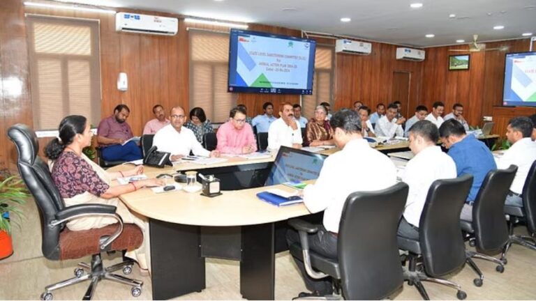 अब तक 28,288 करोड़ का ऊर्जा क्षेत्र में निवेश, सीएस राधा रतूड़ी ने की छह विभागों की समीक्षा