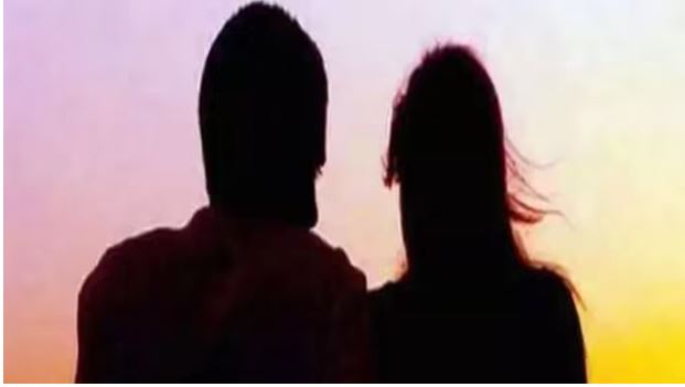 Live-in Relationship में रह रहे जोड़े ने नैनीताल हाईकोर्ट से मांगी सुरक्षा तो अदालत ने कहा- ‘पहले UCC के तहत रजिस्‍ट्रेशन कराओ’