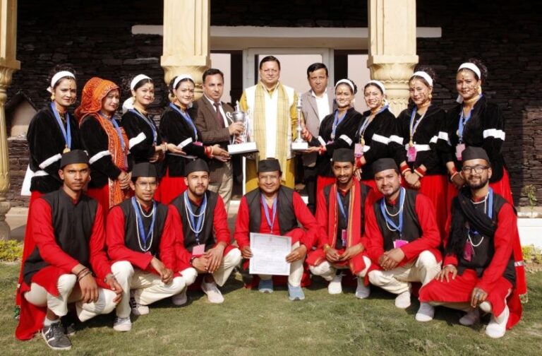 उत्तराखंड की झांकी के सभी कलाकारों को मिलेंगे 50-50 हजार रुपए, CM धामी ने की घोषणा