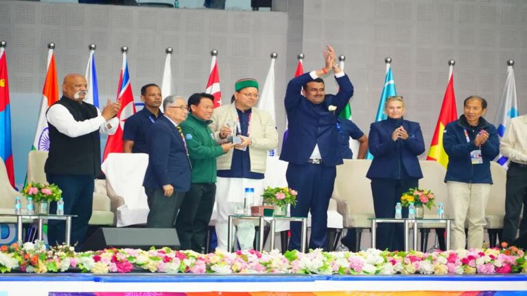 एशियन ओपन शॉर्ट ट्रैक स्पीड स्केटिंग ट्रॉफी, चैंपियन बना थाईलैंड, सीएम धामी ने किया समापन