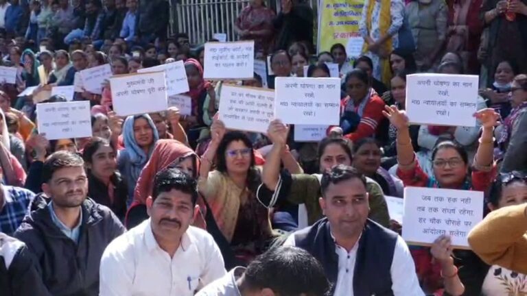 उपनलकर्मियों की हड़ताल खत्म, काम पर लौटने को तैयार हुए 20 हजार कर्मचारी