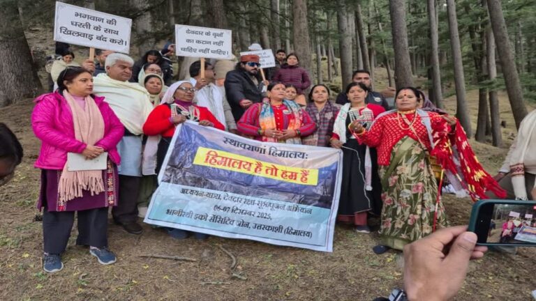उत्तरकाशी गंगोत्री हाईवे पर नहीं कटेंगे 6 हजार पेड़, कारगर रहा ‘रक्षा’सूत्र विरोध