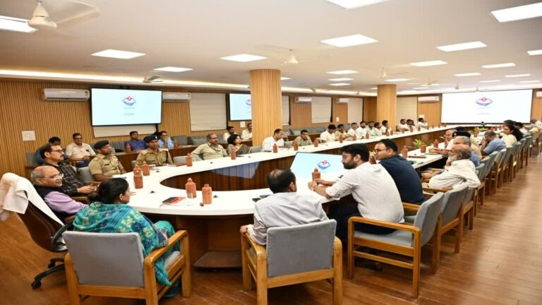 1791616448_hindi-news-12.jpg